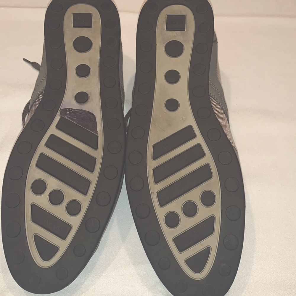 Hugo Boss shoes so handsome on - Picture 9 of 11